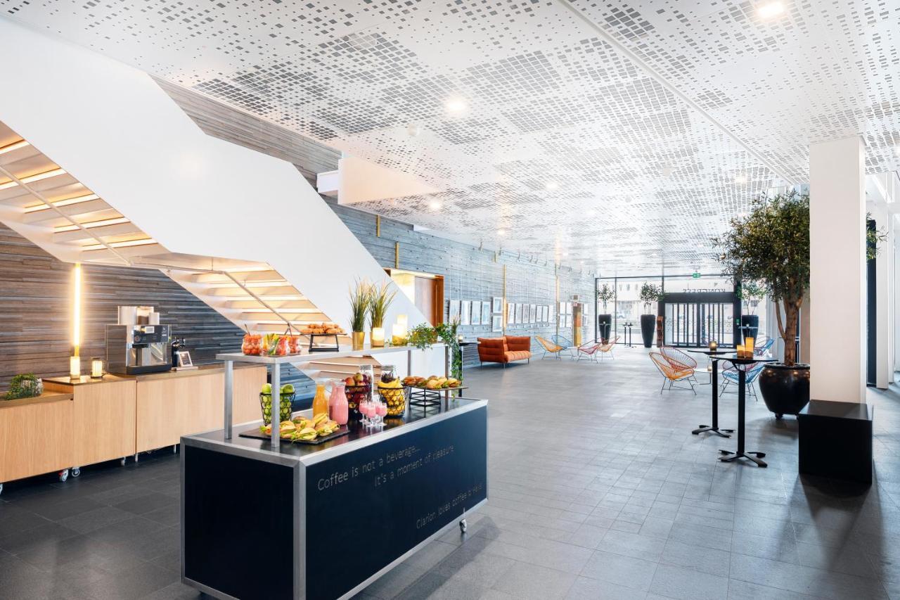 Clarion Live Hotel